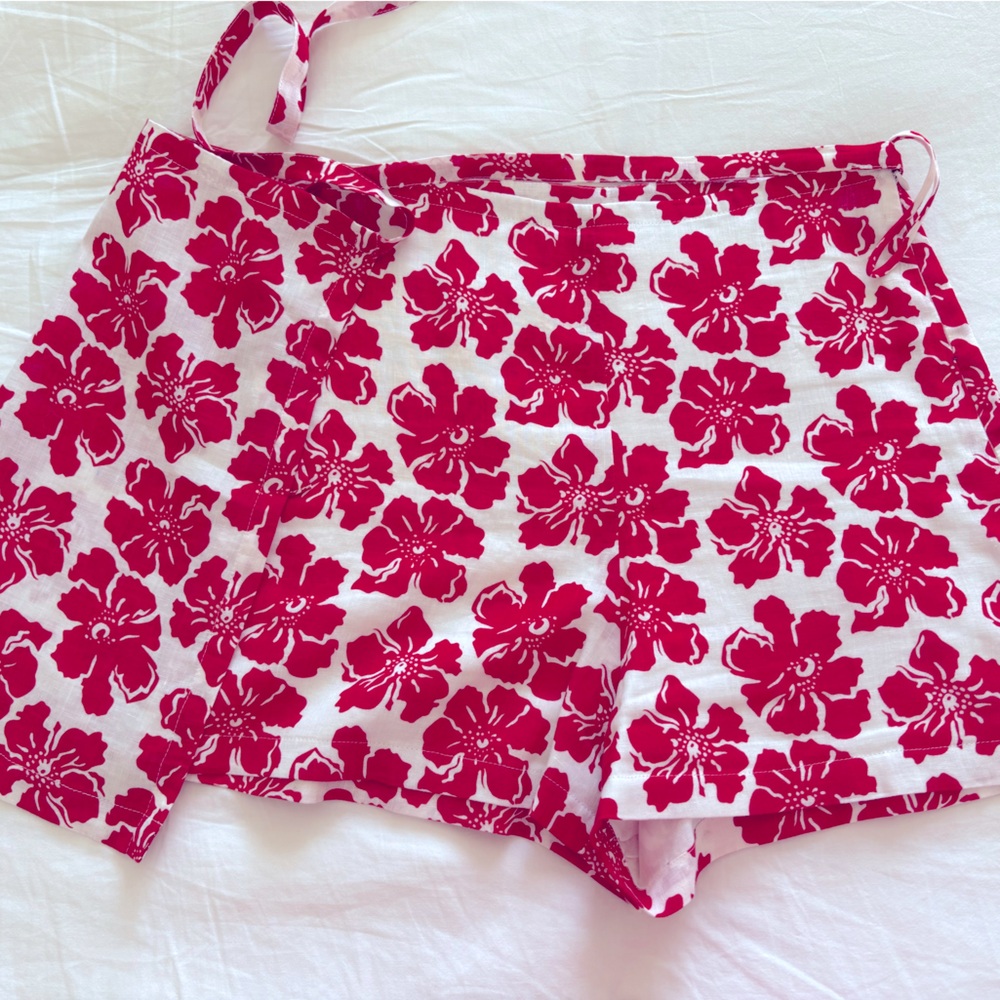 Faithful The Brand Wrap Around Skort! 🌺 - Picture 7 of 10